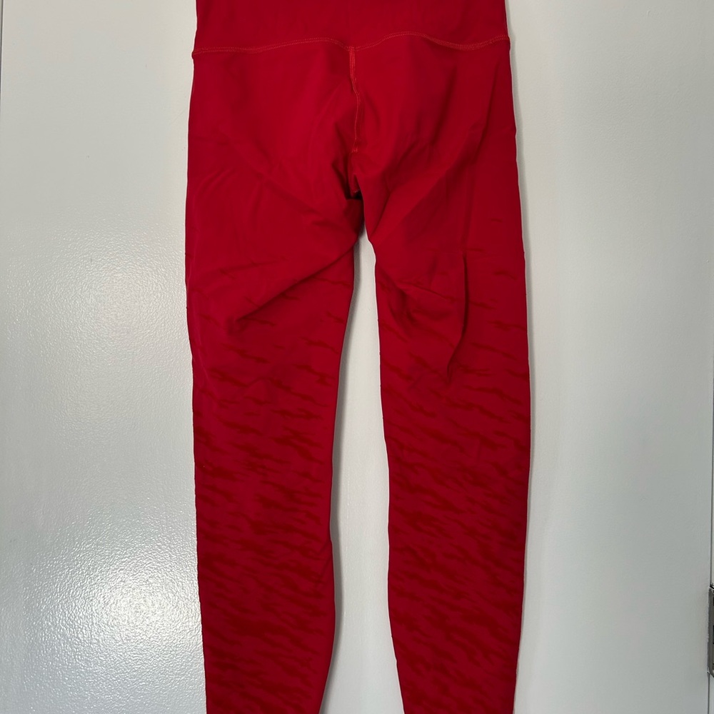 Lululemon Align Pant 25" High-Rise Sz 6 Red Velvet Zebra Fabric EUC Worn Once - Picture 3 of 4